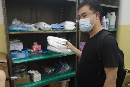 中国医疗专家组密集调研老挝抗疫医院和实验室