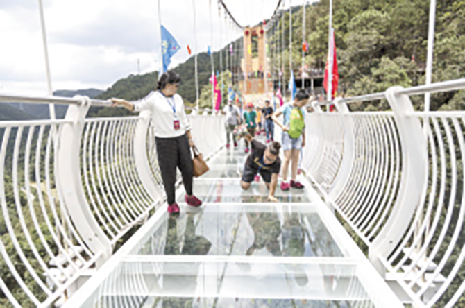 云南：“慢游”促进旅游业复苏