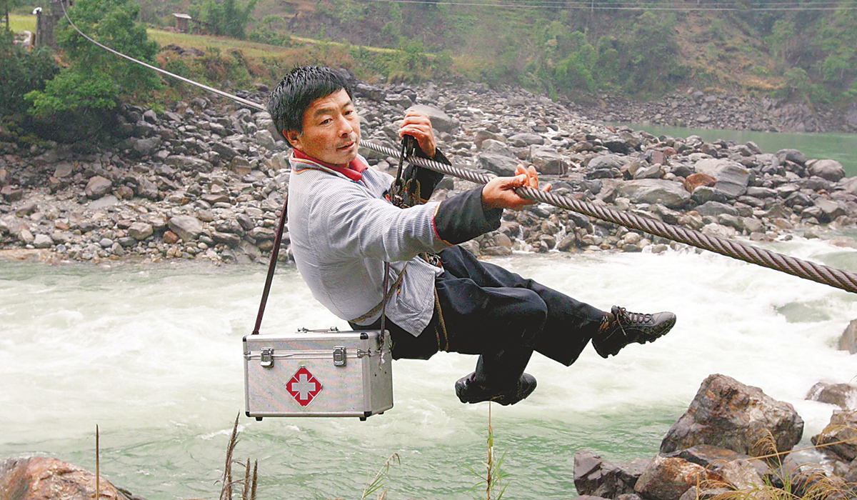 Zip lines assume new role in Nujiang's poverty relief