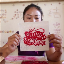 “90后”傣家女孩艾叶：造纸是一门细水长流的手艺