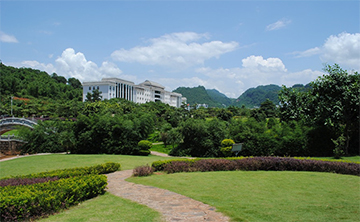 临沧镇康：“美丽县城”建设擦亮国际之窗