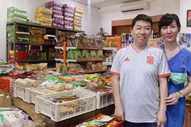 印尼巴厘岛华人旅游业者转行“稳就业”
