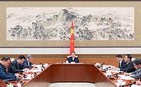 李克强主持召开政府特殊津贴制度高层次高技能人才座谈会
