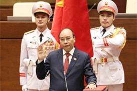 阮春福宣誓就任越南国家主席