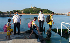 海岛学生的“跨海求学路”