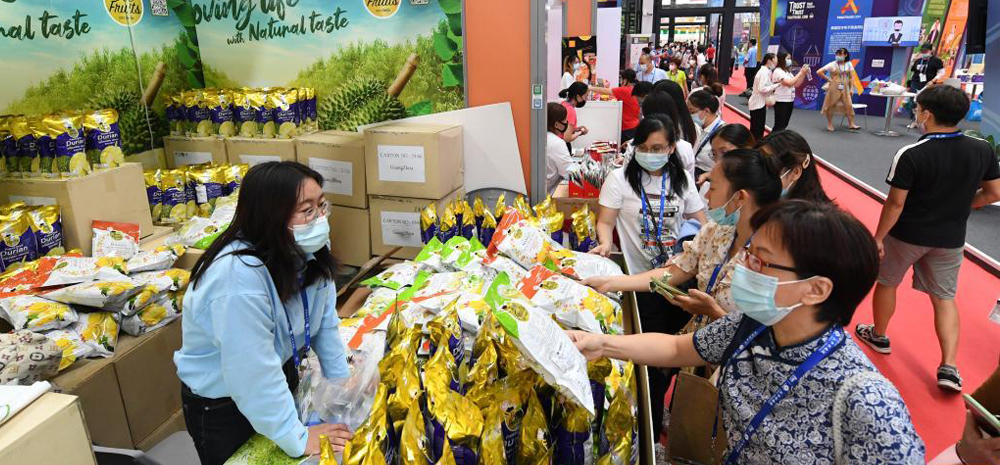 ກອງ​ປະ​ຊຸມ​ສຸດຍອດ​ການ​ຄ້າແລະການ​ລົງ​ທຶນ​ຈີນ-ອາ​ຊຽນ​ຄັ້ງ​ທີ 18 ໄດ້ອັດ​ລົງ​ແລ້ວ