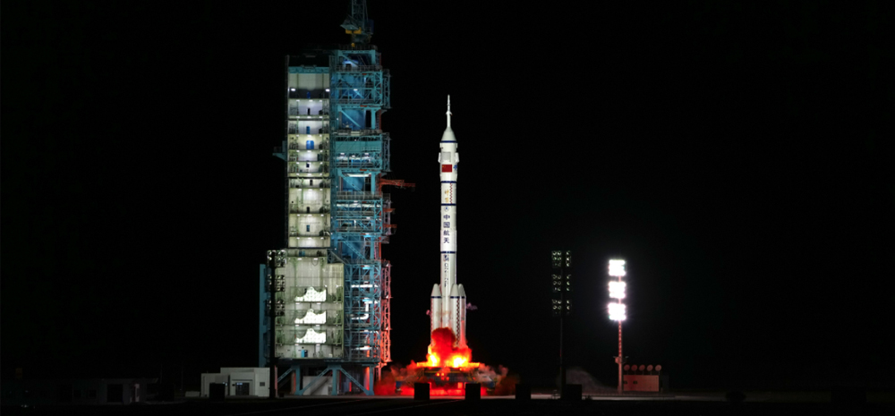 发射成功！神舟十三号载人飞船与空间站完成对接！