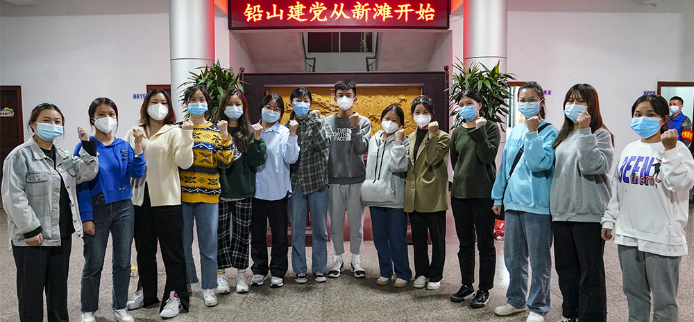 “00后”战疫天使的日与夜