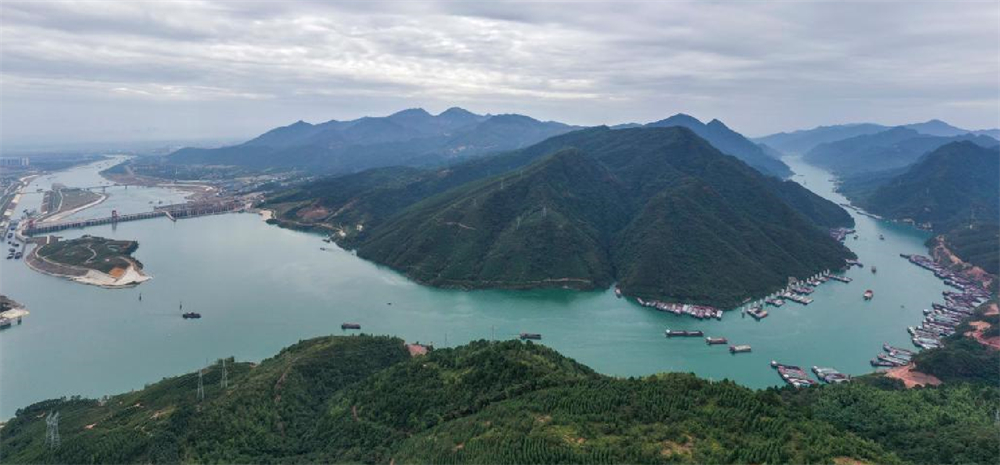 广西大藤峡水利枢纽工程冬日加紧建设