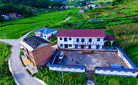 走进乡村看小康丨“靠天吃饭”的小山村变身“绿富美”