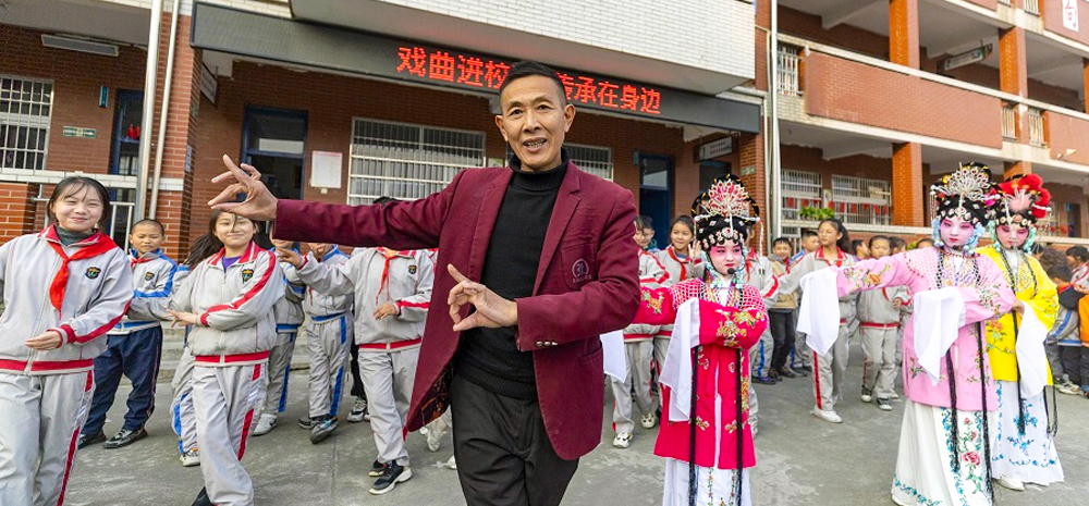“双减”之下 这所乡村学校“有戏”