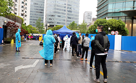 沪滇友谊舱平稳运行 陆续接收患者