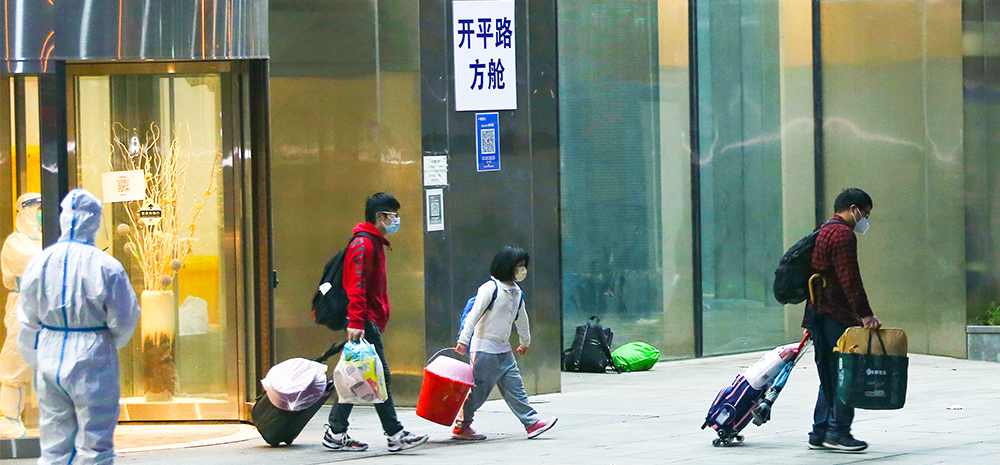 沪滇友谊舱首批36名患者出院