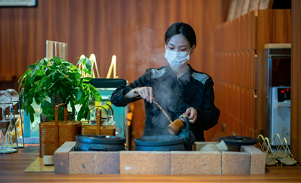 一片茶叶上的乡村振兴脉络