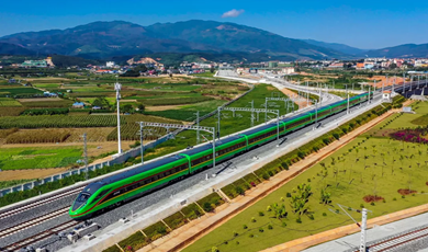 Stories Behind the China-Laos Railway Bring Hearts Closer