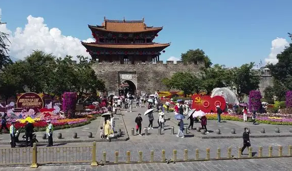 大理旅游业初显复苏态势