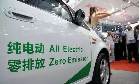中国新能源汽车保有量突破1000万辆