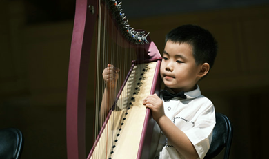 Harp summer camp nurtures interest in Chinese students