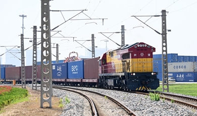 10,000 China-Europe freight train trips made in 2022