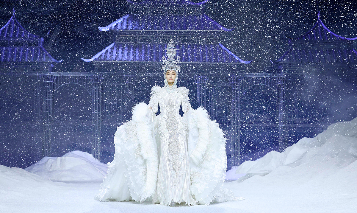 Tuần lễ thời trang quốc tế Trung Quốc (BST Xuân Hè 2023) được khai mạc tại Bắc Kinh