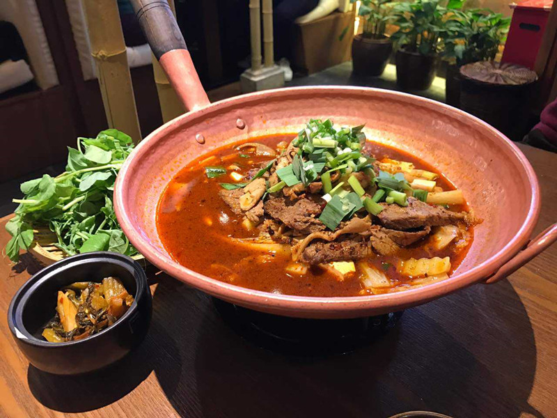 Huopiao niurou: Yunnan's ultimate beef hotpot