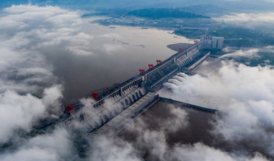 Shipping throughput of Three Gorges Dam hits new record