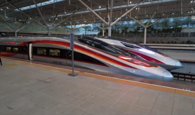 More intelligent bullet trains put into use ahead of Spring Festival travel rush