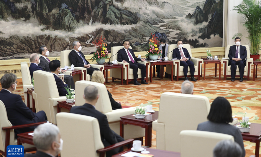 李克强同在华外国专家举行新春座谈会
