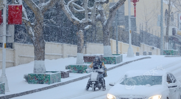 兔年开工首日全国大部雨雪“休假” 中东部将迎明显回暖