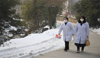 တရုတ်နိုင်ငံ၏ ကိုဗစ်-၁၉ ကပ်ရောဂါ အလုံးစုံအခြေအနေမှာ ကူးစက်မှု နိမ့်ကျသည့် အဆင့်သို့ ရောက်ရှိနေပြီဖြစ်