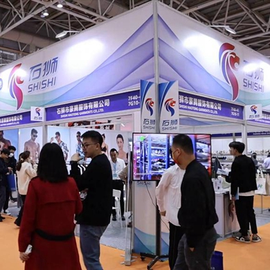Chinese exhibitors confident in prospect of cross-border e-commerce