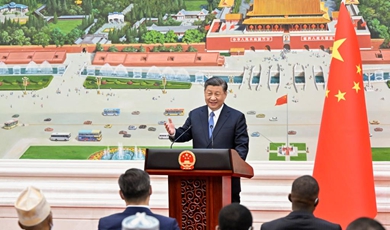 Chinese president receives credentials of 70 ambassadors