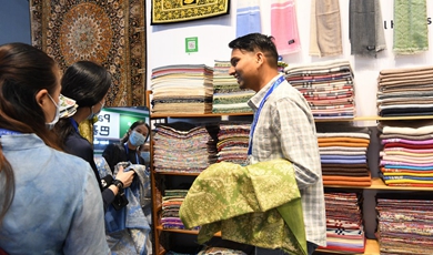 Belt and Road cultural products shine at int'l fair