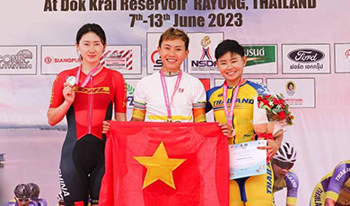 Tay đua Việt Nam Nguyễn Thị Thật giành huy chương vàng nội dung xe đạp đường trường châu Á 2023