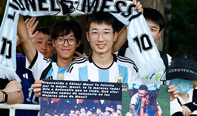 “Cơn sốt Messi” làm cho thế giới chứng kiến một Trung Quốc chân thật và đáng yêu