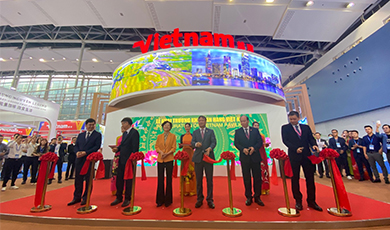 Đoàn Việt Nam tham dự Hội chợ quốc tế doanh nghiệp vừa và nhỏ Trung Quốc