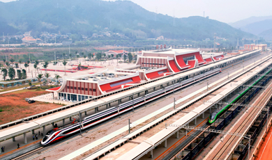 Kunming-Vientiane int’l train trip cut by 64 minutes