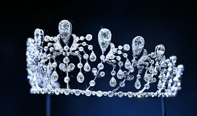 Chaumet's crowns shine in Shanghai