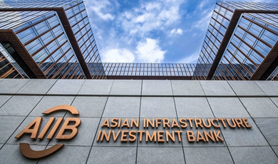 Wider AIIB review to backfire against Canadian economy