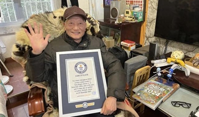 Man, 88, honored as the oldest gaming vlogger