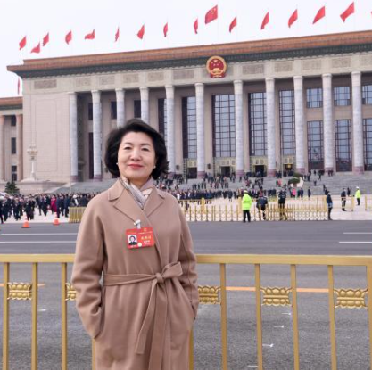 2024全国两会| 阎美蓉：提升职业教育质量 为新型工业化提供人才支撑