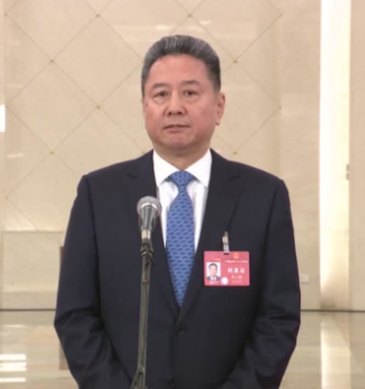 2024全国两会| 交通运输部部长李小鹏：40天内67亿人次自驾出行