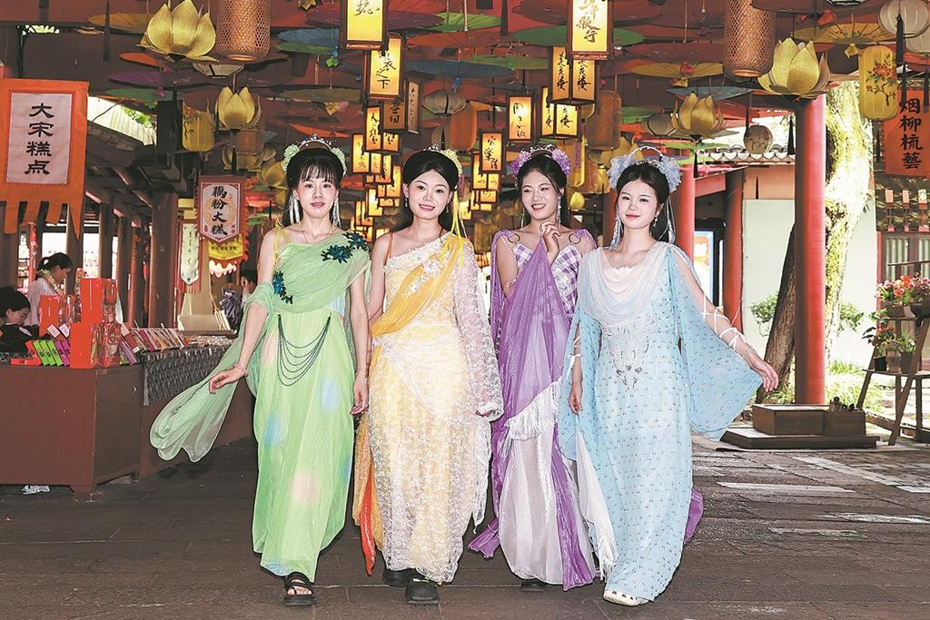 Xi set stage for rise of cultural powerhouse