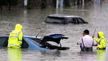 Typhoon Merbok slashes its way into S China