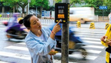 Pedestrian-controlled traffic lights piloted in Kunming