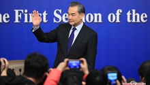 Chinese foreign minister meets press