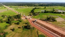 Main construction work of longest bridge along China-Laos railway completed