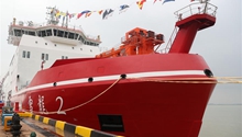 China's first homemade polar icebreaker delivered