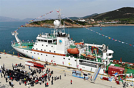 “向阳红01”完成中国首次环球海洋综合科考凯旋