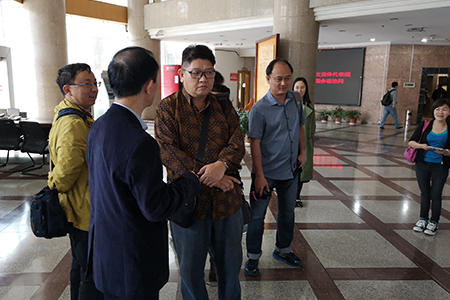 文莱华文媒体代表到云报集团参观交流